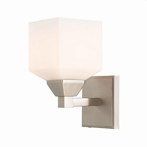 Chapman Fold - 1 Light Wall Sconce in Traditional Style - 4.75 Inches wide by 9.5 Inches high - 1122091