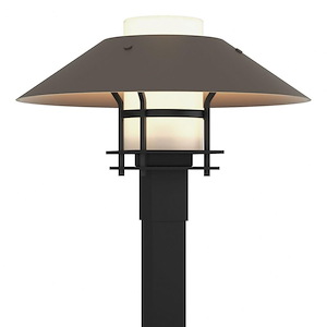 Apsley Town - 1 Light Outdoor Post Mount - 1403603