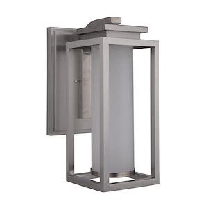 Vailridge - 10W 1 LED Outdoor Large Wall Lantern in Transitional Style - 9.5 inches wide by 20 inches high - 918520