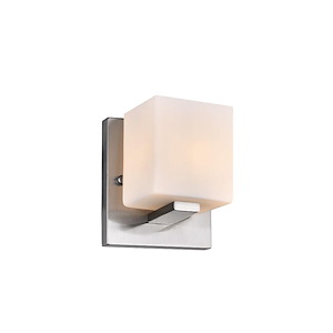 1 Light Wall Sconce with Satin Nickel Finish - 901742