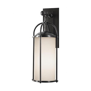 Feiss Lighting-Dakota-One Light Outdor Wall Bracket in Transitional Style-7.63 Inch Wide by 20.63 Inch High - 1276668
