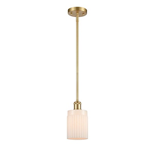 Salina - 1 Light Mini Pendant-9.38 Inch Tall and 5.75 Inch Wide - 1425043
