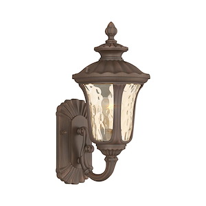 Oxford - 1 Light Outdoor Wall Lantern in Traditional Style - 7.25 Inches wide by 15.5 Inches high - 190234