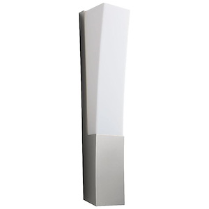 Crescent - 18.75 Inch 10.5W 120V 1 LED Wall Sconce - 1225538