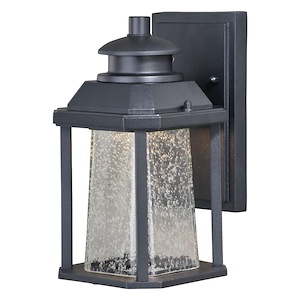 Freeport 1-Light Outdoor Wall Sconce in Transitional and Lantern Style 9.75 Inches Tall and 5.5 Inches Wide - 588769